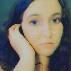 Meet your Posher, Makaya